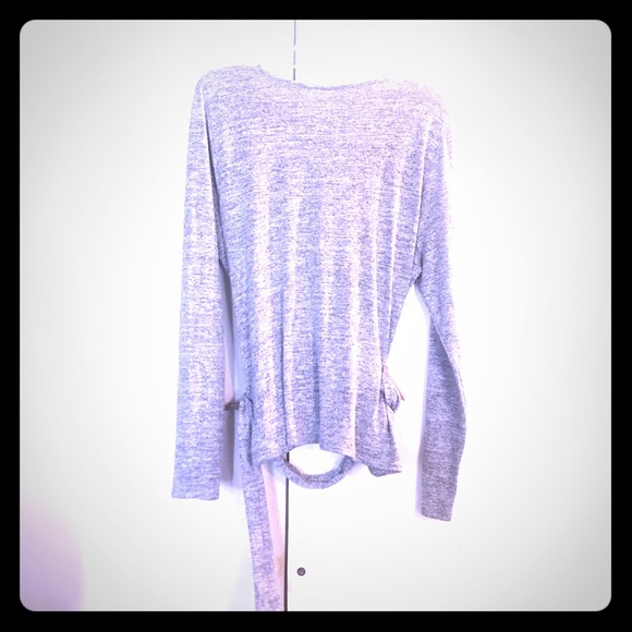 GAP🤍Pretty Grey VNeck Soft-Spun Wrapped Tie Waist - Picture 11 of 16